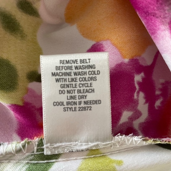 Dressbarn Vibrant Floral Print Sleeveless Sheath Pleated Bust With Belt Size 12 - Picture 10 of 13